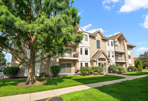 apt-301-5311 W Mint Julip Dr, Alsip, IL, 60803-3722 | Card Image