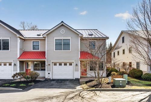 3-100 Starbird Road, Portland, ME, 04102 | Card Image