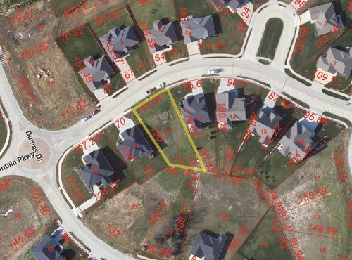 318 Stone Mountain Pkwy, COLUMBIA, MO, 65201 | Card Image