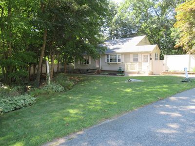 12 Richardson Cir, House other with 3 bedrooms, 1 bathrooms and 2 parking in Saugus MA | Image 1