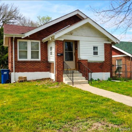 3207 Elsworth Pl, Saint Louis, MO, 63121-4117 | Card Image