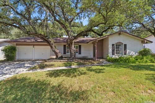 3615 Betsy Ross Dr, San Antonio, TX, 78230-3919 | Card Image