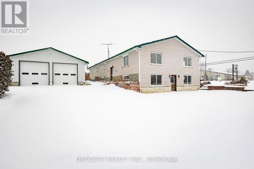 20397 Park Cres, Green Valley, ON, K0C1L0 | Card Image