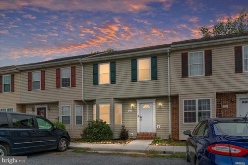 1211 Julie Ct, Woodstock, VA, 22664-1511 | Card Image