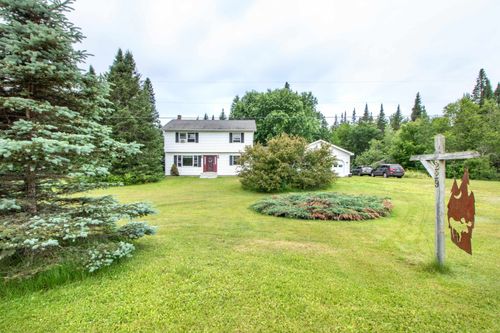 2291 Island Pond Rd, East Haven, VT, 05837-8833 | Card Image