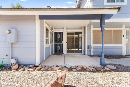 unit-101-5831 Medallion Dr, Las Vegas, NV, 89122-7325 | Card Image