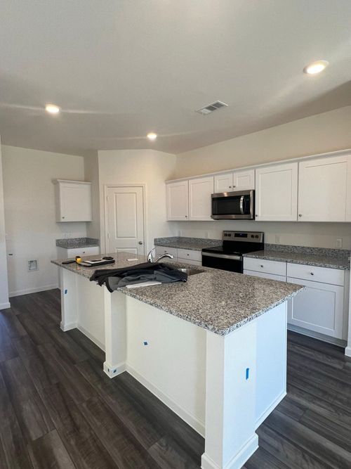 1810 Pueblo St, Forney, TX, 75126-3934 | Card Image