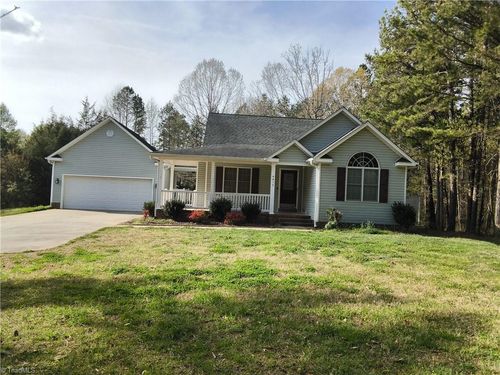 4417 Springbrook Dr, Burlington, NC, 27215-7021 | Card Image