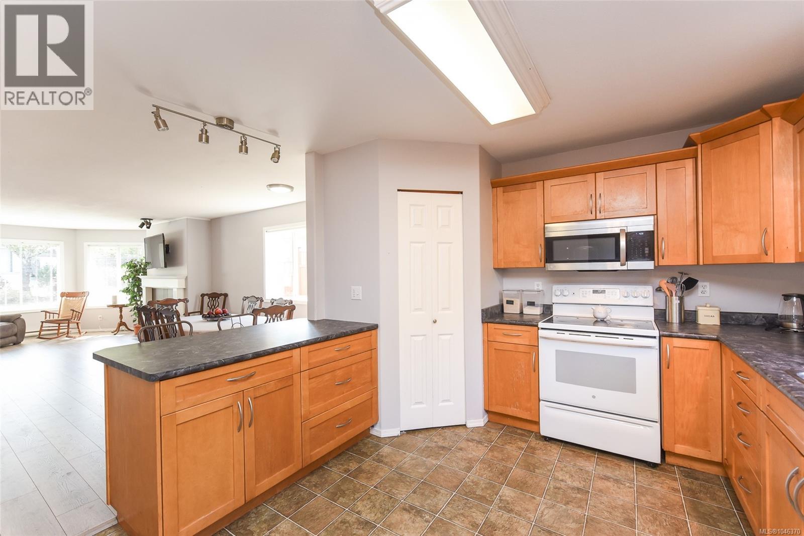 Residential in Comox 4