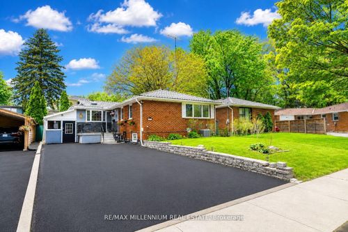 271 Thistle Down Blvd, Etobicoke, ON, M9V1K6 | Card Image
