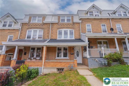 907 N 5th St, ALLENTOWN, PA, 18102-1724 | Card Image