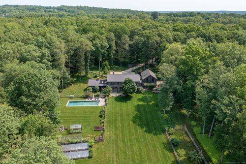 85 W Church Hill Road, Washington, CT, 06794 | Card Image
