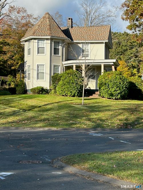 215 Sherman Ave, Hamden, CT, 06518-2125 | Card Image