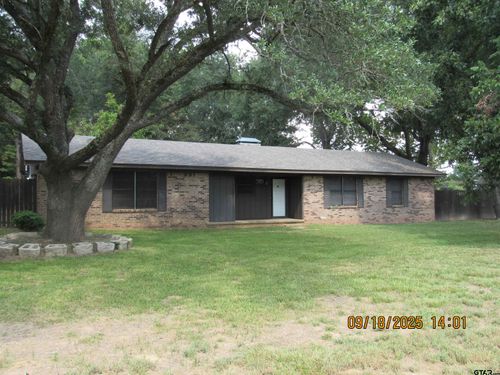 1307 E Main St, Whitehouse, TX, 75791-3635 | Card Image