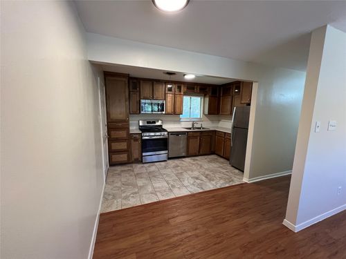 a-907 Possum Trot St, Austin, TX, 78703-4335 | Card Image