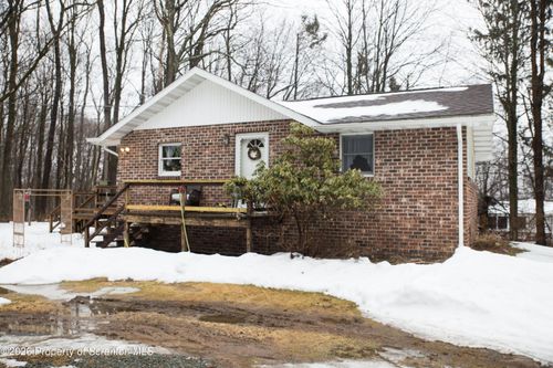 5411 Bloomington Rd, Madison Twp, PA, 18444-6624 | Card Image