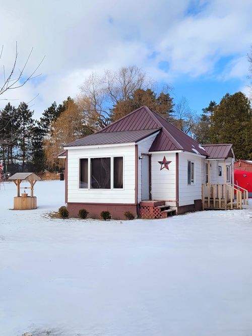 1208 Millbrook Rd, Millbrook, MI, 49310-9605 | Card Image