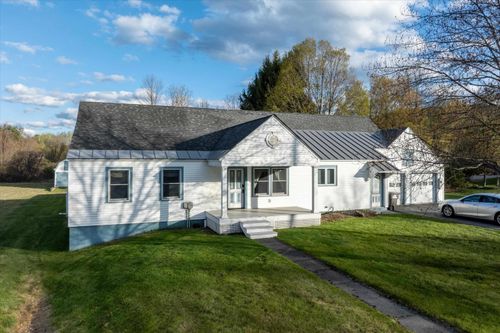 64 Maple St, Chester, VT, 05143-9738 | Card Image