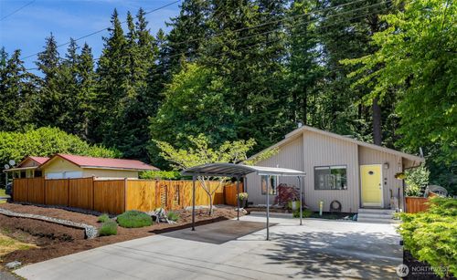 6465 Haven Way, Clinton, WA, 98236-8421 | Card Image