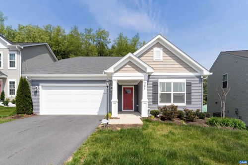 241 Vine St, WAYNESBORO, VA, 22980-1827 | Card Image