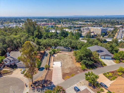 3389 Lake Park Ct, Santa Rosa, CA, 95403-5741 | Card Image