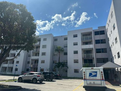 319-8185 Nw 7th St, Miami, FL, 33126 | Card Image