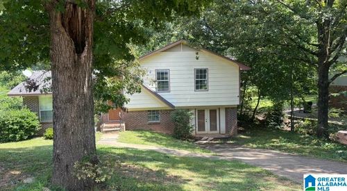 2633 6th St Nw, CENTER POINT, AL, 35215-2201 | Card Image