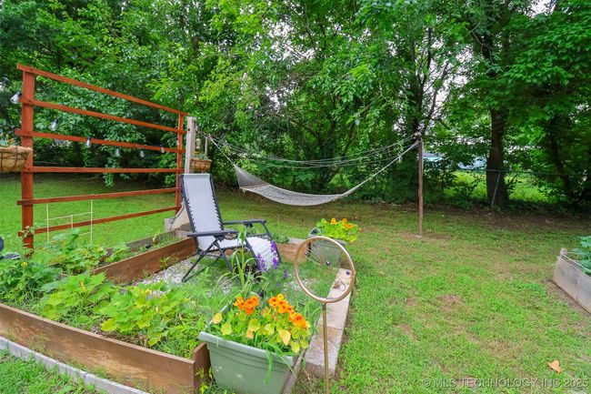 714 Maple St, House other with 2 bedrooms, 1 bathrooms and null parking in Sapulpa OK | Image 25