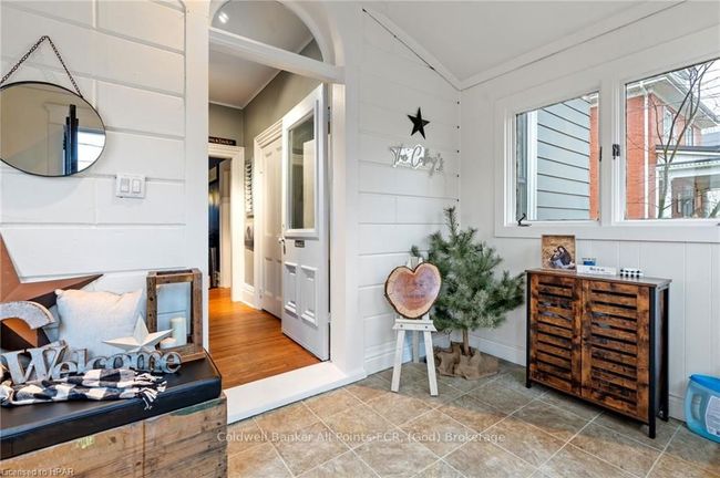 108 Trafalgar St, House other with 2 bedrooms, 2 bathrooms and 4 parking in Goderich ON | Image 5