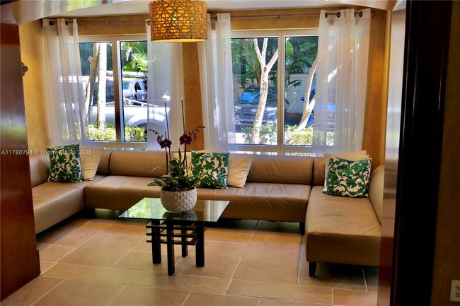 815 - 2951 S Bayshore Dr, Condo with 1 bedrooms, 1 bathrooms and null parking in Coconut Grove FL | Image 17