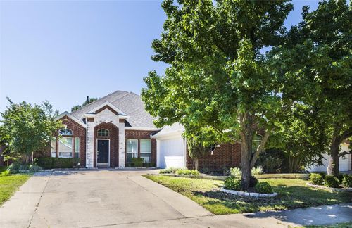 10706 Saint Annes Dr, Rowlett, TX, 75089-8457 | Card Image