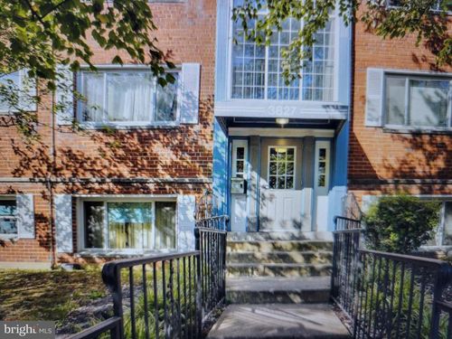 d-203-3827 Hamilton St, HYATTSVILLE, MD, 20781-1833 | Card Image