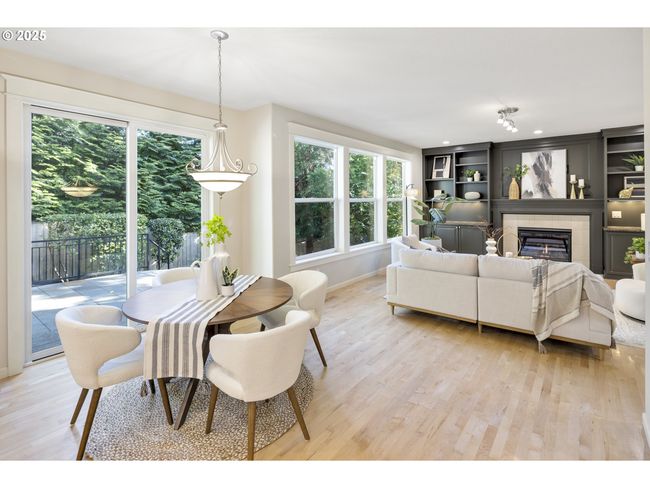 23073 Bland Cir, House other with 5 bedrooms, 3 bathrooms and 3 parking in West Linn OR | Image 17