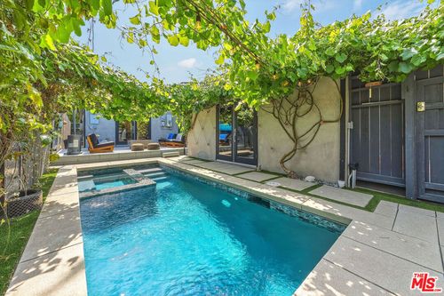 3640 Ashwood Ave, Los Angeles, CA, 90066-2201 | Card Image