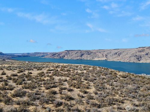 4415 Spring Canyon Rd E, Grand Coulee, WA, 99133 | Card Image