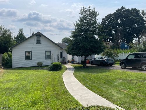 16 Bayard Pl, Newark, NJ, 07106-3634 | Card Image