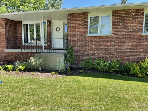 10 Frederick St, Lansdowne, ON, K0E1L0 | Card Image