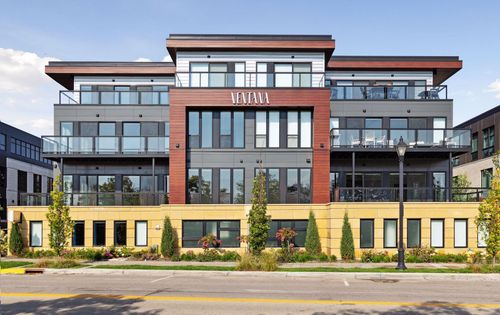 206-253 Lake St E, Wayzata, MN, 55391-1667 | Card Image