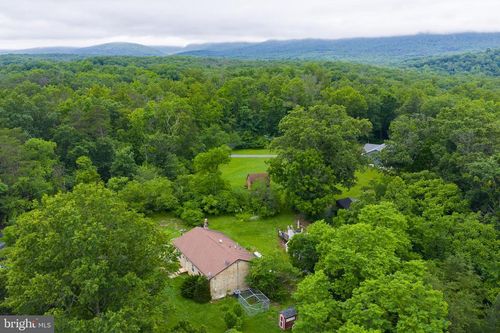 140 Duck Run Ln, Star Tannery, VA, 22654-1907 | Card Image