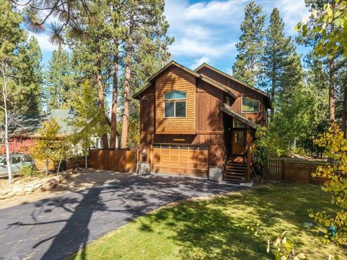 10401 Saint James Pl, Truckee, CA, 96161-1206 | Card Image