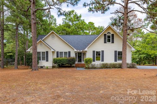 102 Seminole Ct, West End, NC, 27376 | Card Image
