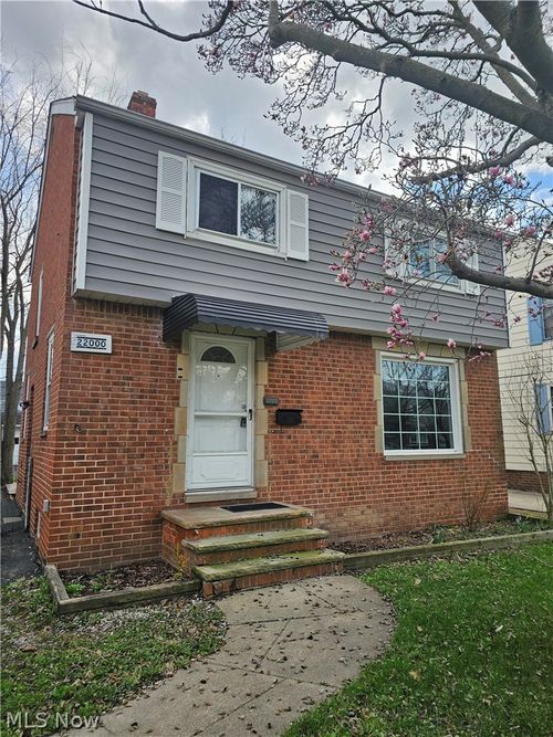 22000 Kennison Ave, Euclid, OH, 44123-1919 | Card Image