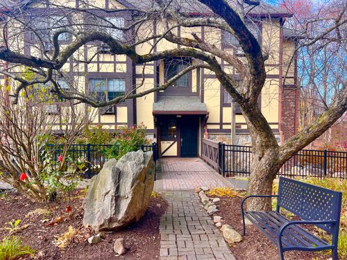 apt-382-50 Aiken St, Norwalk, CT, 06851-2031 | Card Image