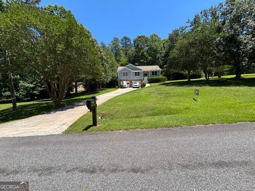 38 Stonehedge Dr, Dawsonville, GA, 30534-7724 | Card Image