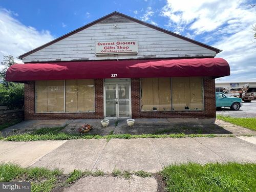 327 N Royal Ave, FRONT ROYAL, VA, 22630-2617 | Card Image