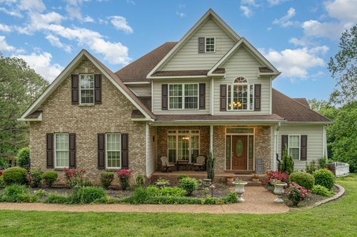 634 Bobbitt Rd, Ashland City, TN, 37015-2300 | Card Image