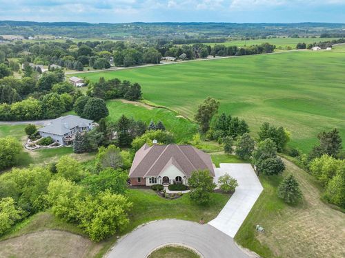 W6178 Oak Vista Lane, Plymouth, WI, 53073 | Card Image