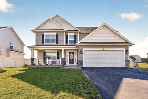 28 Gage Gdns, Churchville, NY, 14428-9663 | Card Image