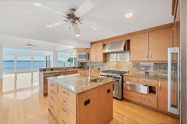 79 Tidy Island Blvd, Condo with 3 bedrooms, 3 bathrooms and null parking in BRADENTON FL | Image 16