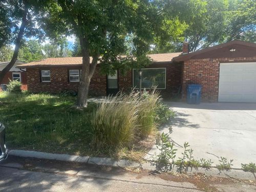 2018 S Jackson St, Boise, ID, 83705-3217 | Card Image